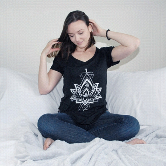 LOTUS Tee - tencel and organic cotton top - Picture 1 of 9